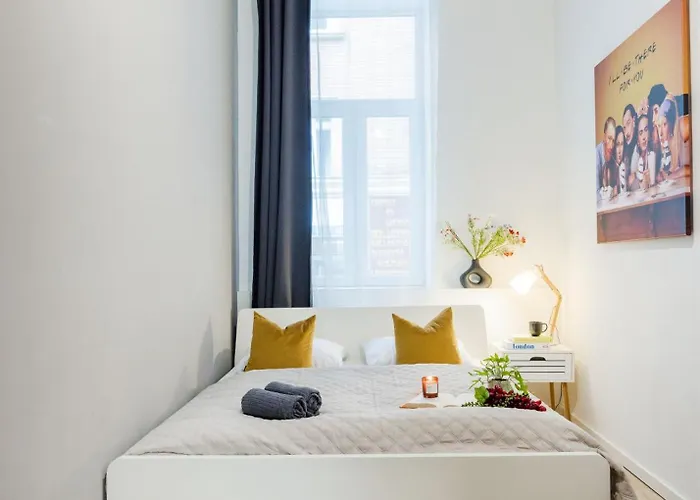 Lejlighed Walk To Opera House - 3br Live In Designer *
