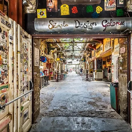 Walk To Opera House - 3br Live In Designer *