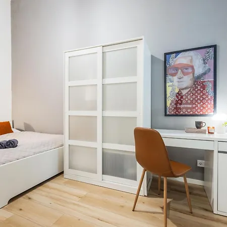 Walk To Opera House - 3br Live In Designer