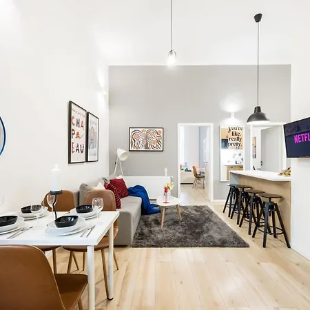 דירה Walk To Opera House - 3br Live In Designer