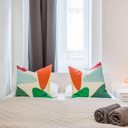 Walk To Opera House - 3br Live In Designer شقة